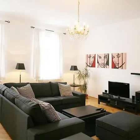 Daire Old Town House
